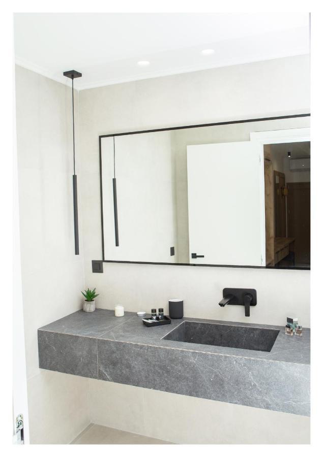 Le Quartier Comfy Studios ปาร์กา ภายนอก รูปภาพ